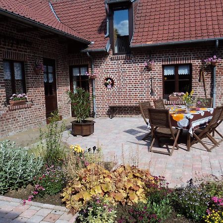 Bed and Breakfast Chez Julie Beaucamps-Ligny Экстерьер фото