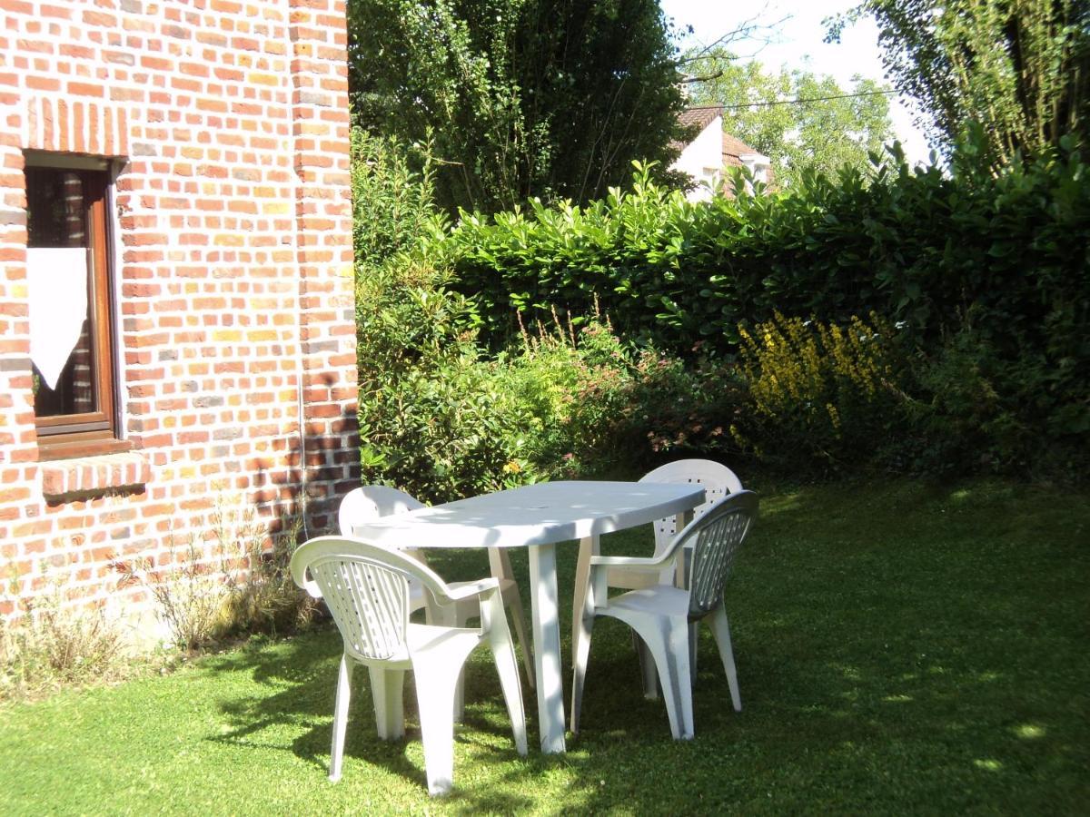 Bed and Breakfast Chez Julie Beaucamps-Ligny Экстерьер фото